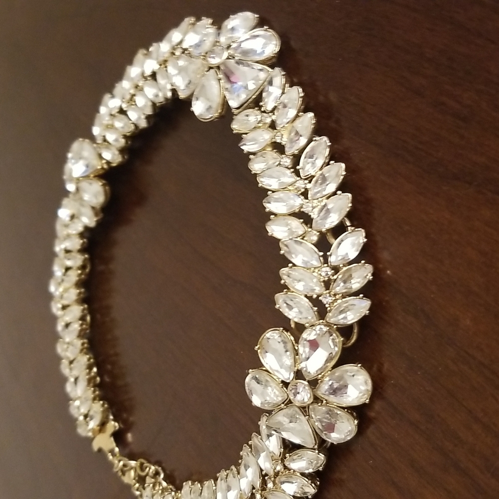 Beautiful statement necklace - Picture 4 of 7
